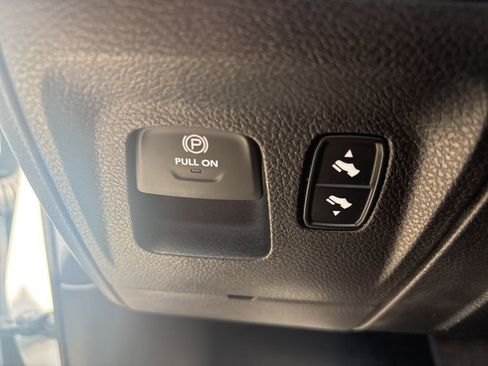 Used 2020 RAM 1500 Big Horn AWD/4WD image 24