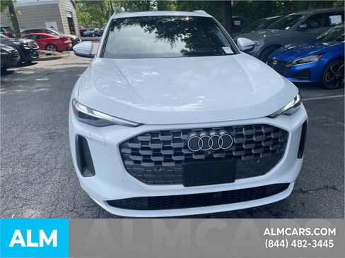 Used 2025 Audi Q5 Premium w/ Convenience Package AWD/4WD image 9