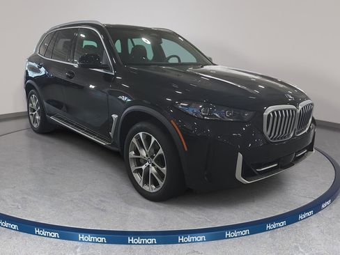 Certified 2025 BMW X5 sDrive40i w/ Climate Comfort Package RWD image 4