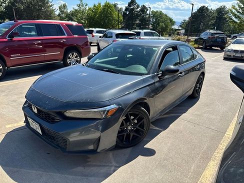 Used 2025 Honda Civic Sport image 1
