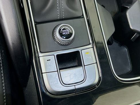 Used 2025 Kia Telluride S image 26