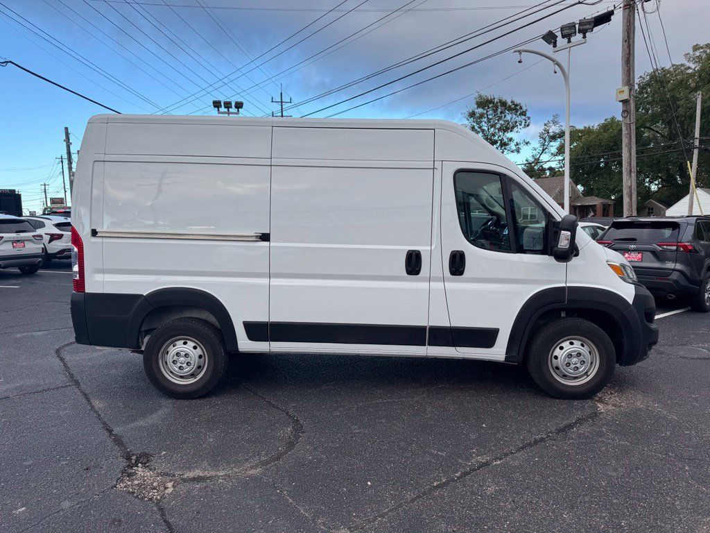 Used 2023 RAM ProMaster 3500 FWD image 5