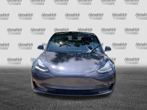 Used 2018 Tesla Model 3 Mid Range RWD image 3