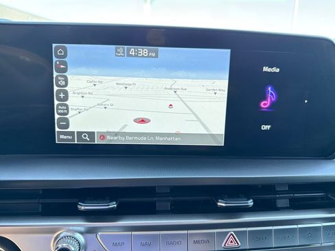 Used 2023 Kia Telluride LX FWD image 19