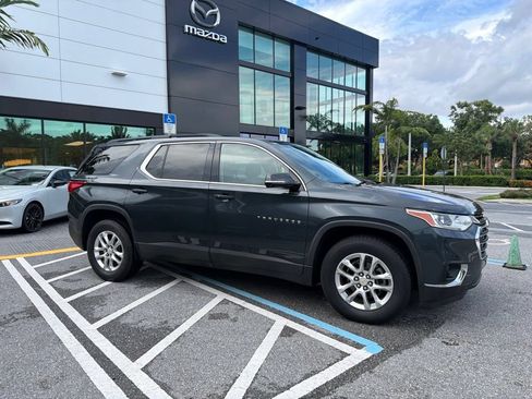 Used 2019 Chevrolet Traverse LT FWD image 4