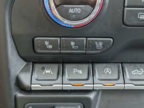 Used 2020 GMC Sierra 1500 AT4 w/ AT4 Premium Package AWD/4WD image 23
