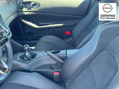 Certified 2024 Nissan Z Performance w/ Floor Mat Package RWD image 13