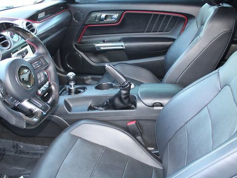 Used 2017 Ford Mustang GT Premium w/ GT Performance Package RWD image 21