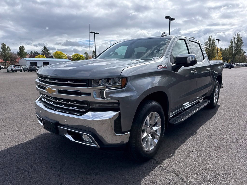 Used 2021 Chevrolet Silverado 1500 LTZ AWD/4WD image 3