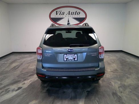 Used 2017 Subaru Forester 2.5i Premium w/ All-Weather Package image 10