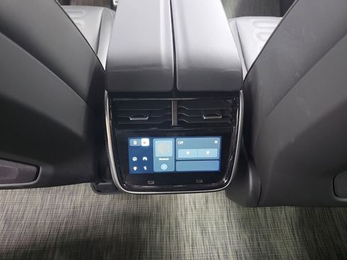 Used 2024 Rivian R1T Adventure AWD/4WD image 28