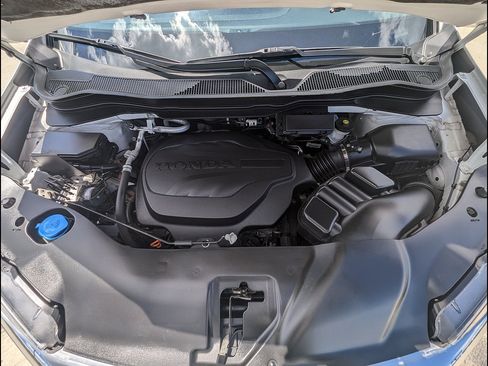 Used 2022 Honda Pilot Touring image 17