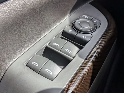 Used 2022 GMC Acadia AT4 w/ Technology Package AWD/4WD image 24