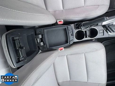 Used 2014 Toyota Corolla LE FWD image 24