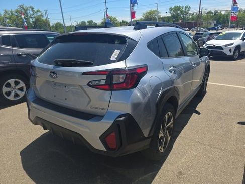 Used 2024 Subaru Crosstrek 2.0i Premium AWD/4WD image 4