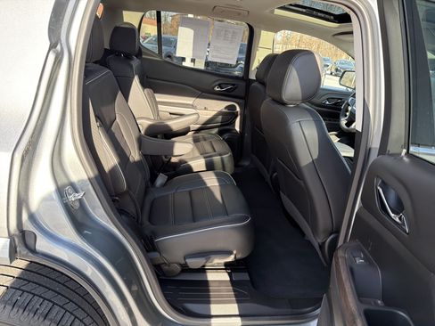 Used 2023 GMC Acadia Denali w/ Denali Technology Package FWD image 81