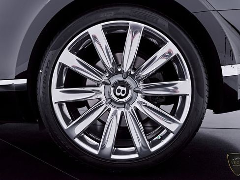 Used 2016 Bentley Continental GT AWD/4WD image 26