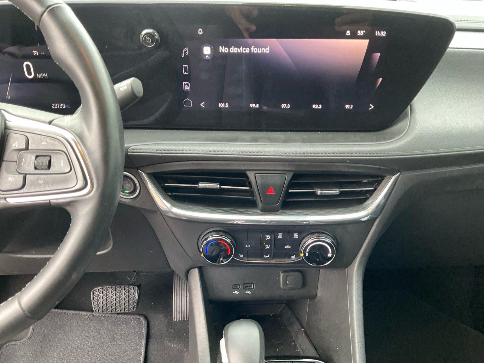 Used 2024 Buick Encore GX Preferred w/ Comfort Package AWD/4WD image 11