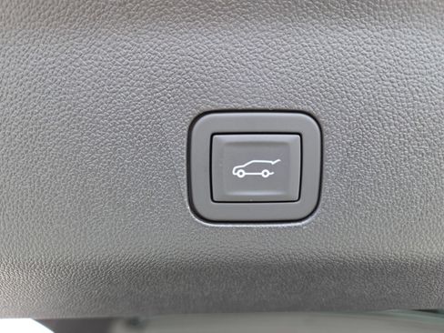 New 2026 GMC Yukon Elevation w/ LPO, Elevation Black Package AWD/4WD image 26