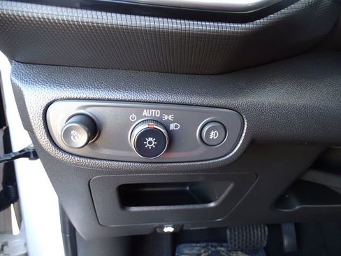 Used 2022 Chevrolet TrailBlazer LT w/ Convenience Package image 17