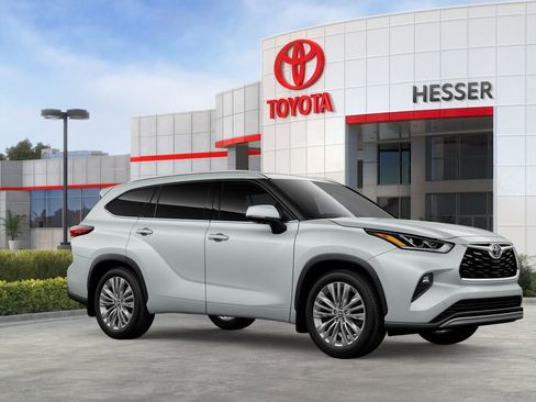 Used 2026 Toyota Highlander Platinum image 14