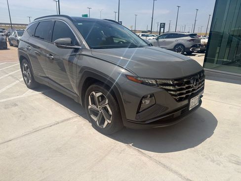 Certified 2024 Hyundai Tucson Limited FWD image 3