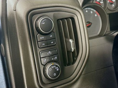 Used 2021 Chevrolet Silverado 1500 Custom Trail Boss AWD/4WD image 12