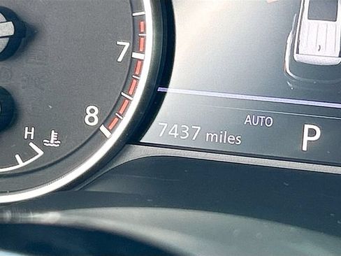 Certified 2025 Nissan Pathfinder SL AWD/4WD image 9