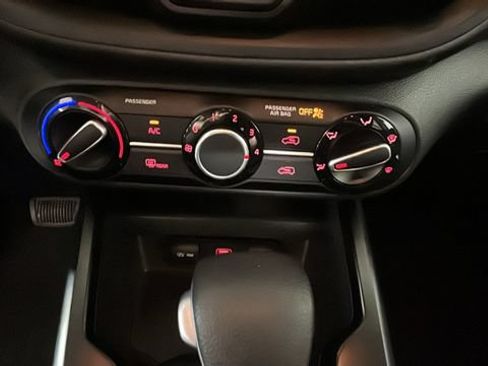 Used 2021 Kia Soul S FWD image 22