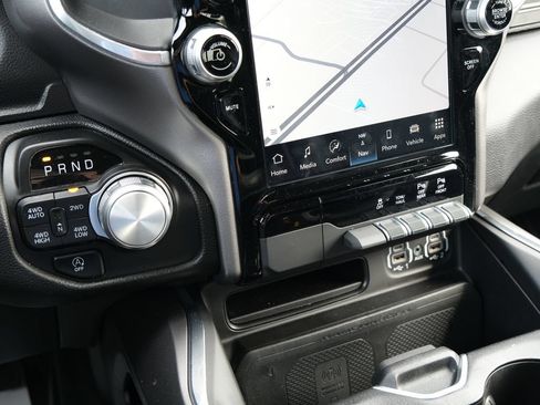 Used 2023 RAM 1500 Laramie AWD/4WD image 22