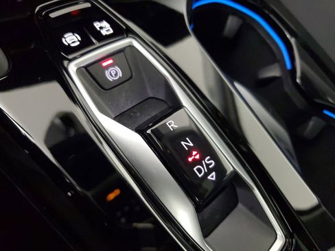 Used 2025 Audi Q5 Premium Plus w/ Premium Plus image 32