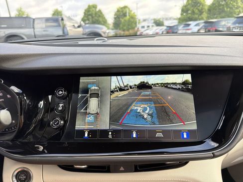 Used 2023 Buick Envision Avenir FWD image 28