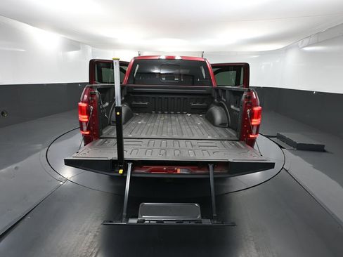 Used 2019 Ford F150 Platinum w/ Equipment Group 701A Luxury AWD/4WD image 43