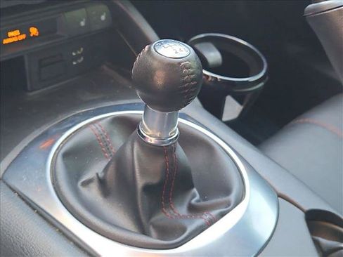 Used 2016 MAZDA MX-5 Miata Grand Touring RWD image 16