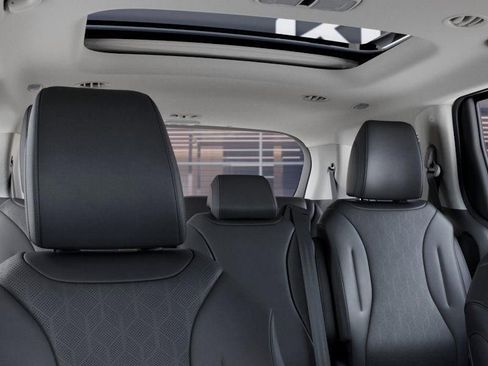 New 2026 Kia Carnival SX FWD image 27