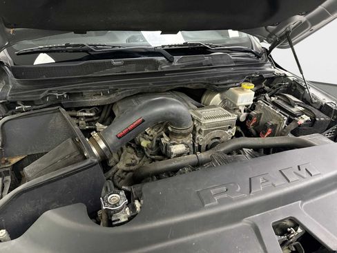 Used 2021 RAM 1500 4x4 Crew Cab image 18