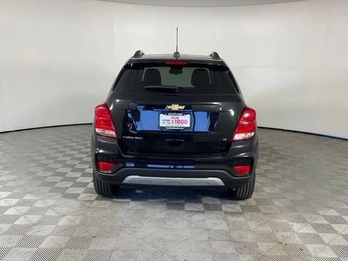 Used 2019 Chevrolet Trax LT w/ LT Convenience Package AWD/4WD image 15