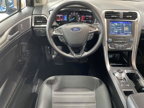 Used 2020 Ford Fusion SE AWD/4WD image 17