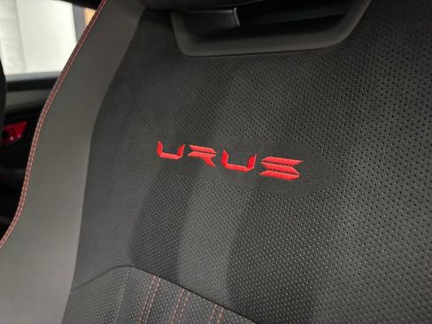 Used 2023 Lamborghini Urus Performante AWD/4WD image 60