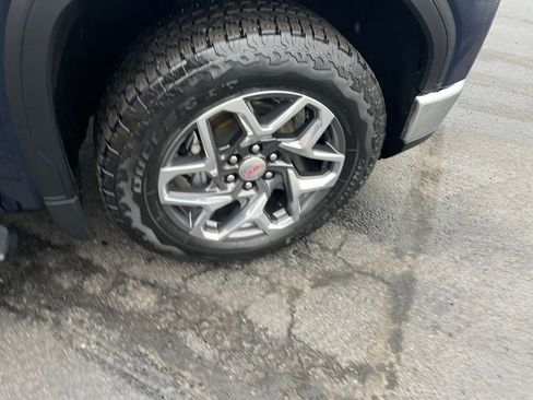 Used 2023 GMC Sierra 1500 SLE image 33