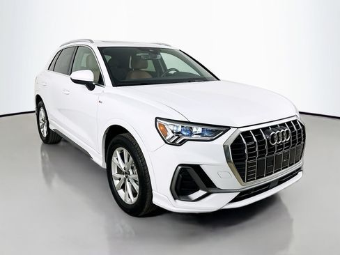Used 2025 Audi Q3 2.0T Premium Plus w/ Premium Plus Package AWD/4WD image 3
