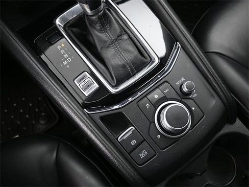 Used 2020 MAZDA CX-5 Touring image 14