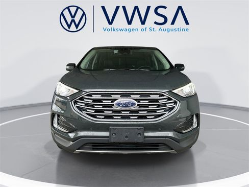 Used 2024 Ford Edge Titanium image 2