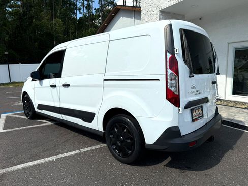 Used 2016 Ford Transit Connect XLT image 3
