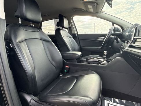Used 2023 Kia Sportage EX image 25