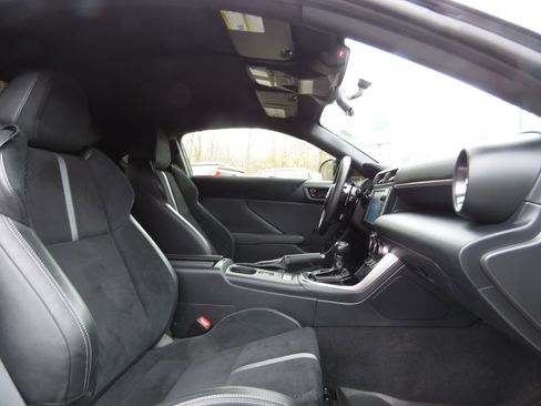 Used 2023 Toyota GR86 Premium w/ ALL Weather Mat Package (TMS) RWD image 12