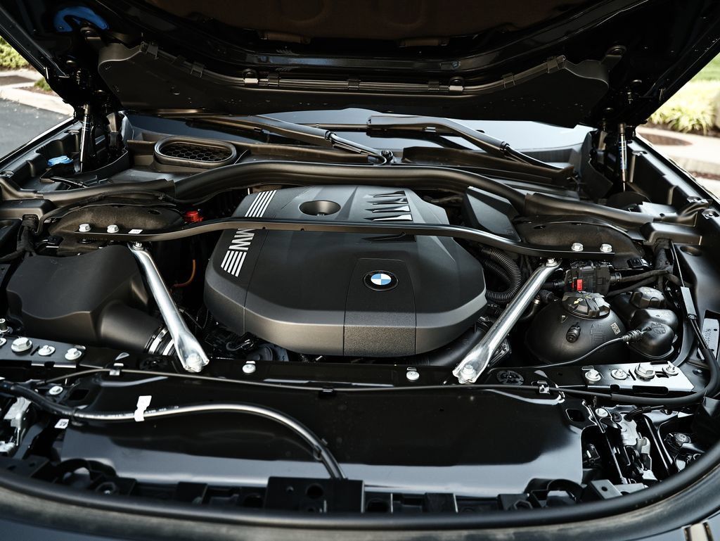 New 2027 BMW 740i w/ Executive Package RWD image 34