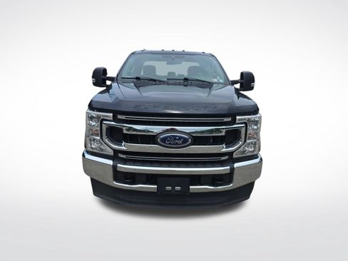 Used 2022 Ford F250 XL w/ STX Appearance Package AWD/4WD image 2