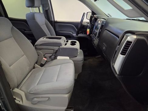 Used 2018 Chevrolet Silverado 1500 LT w/ LT Eassist Package RWD image 16