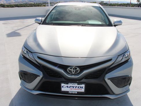Used 2022 Toyota Camry XSE FWD image 7
